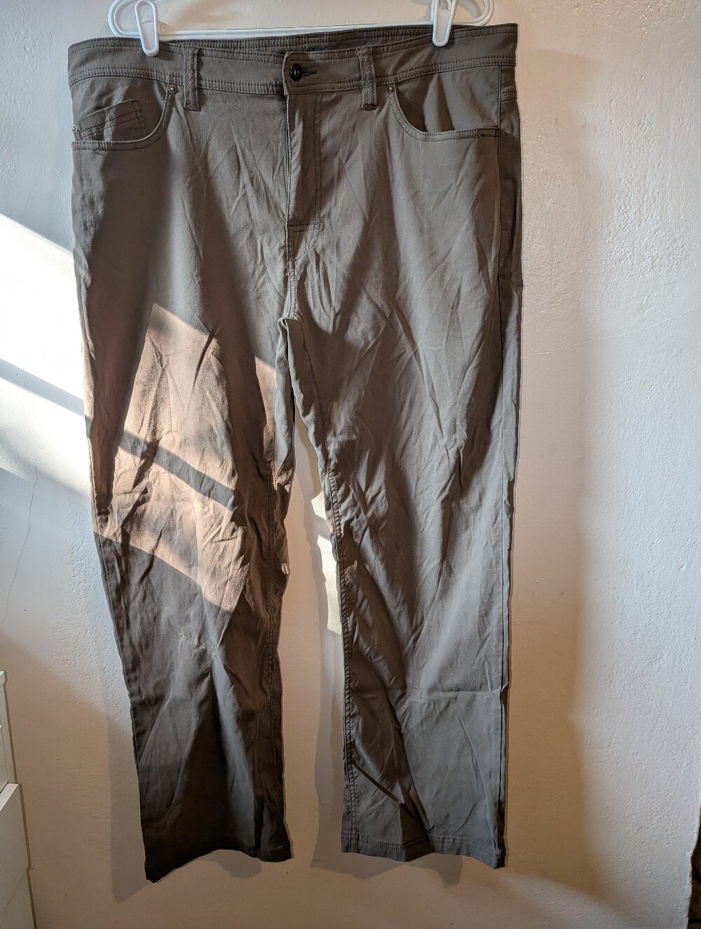 Prana Men's Chinos in Brown Size 38x30